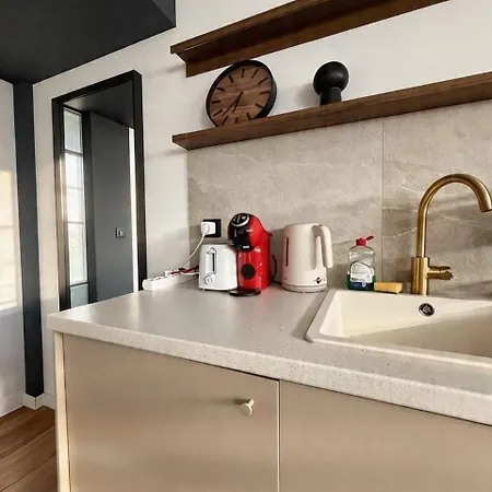 2 Luxury & Ultra-comfort Bedrooms, Private Parking, #1